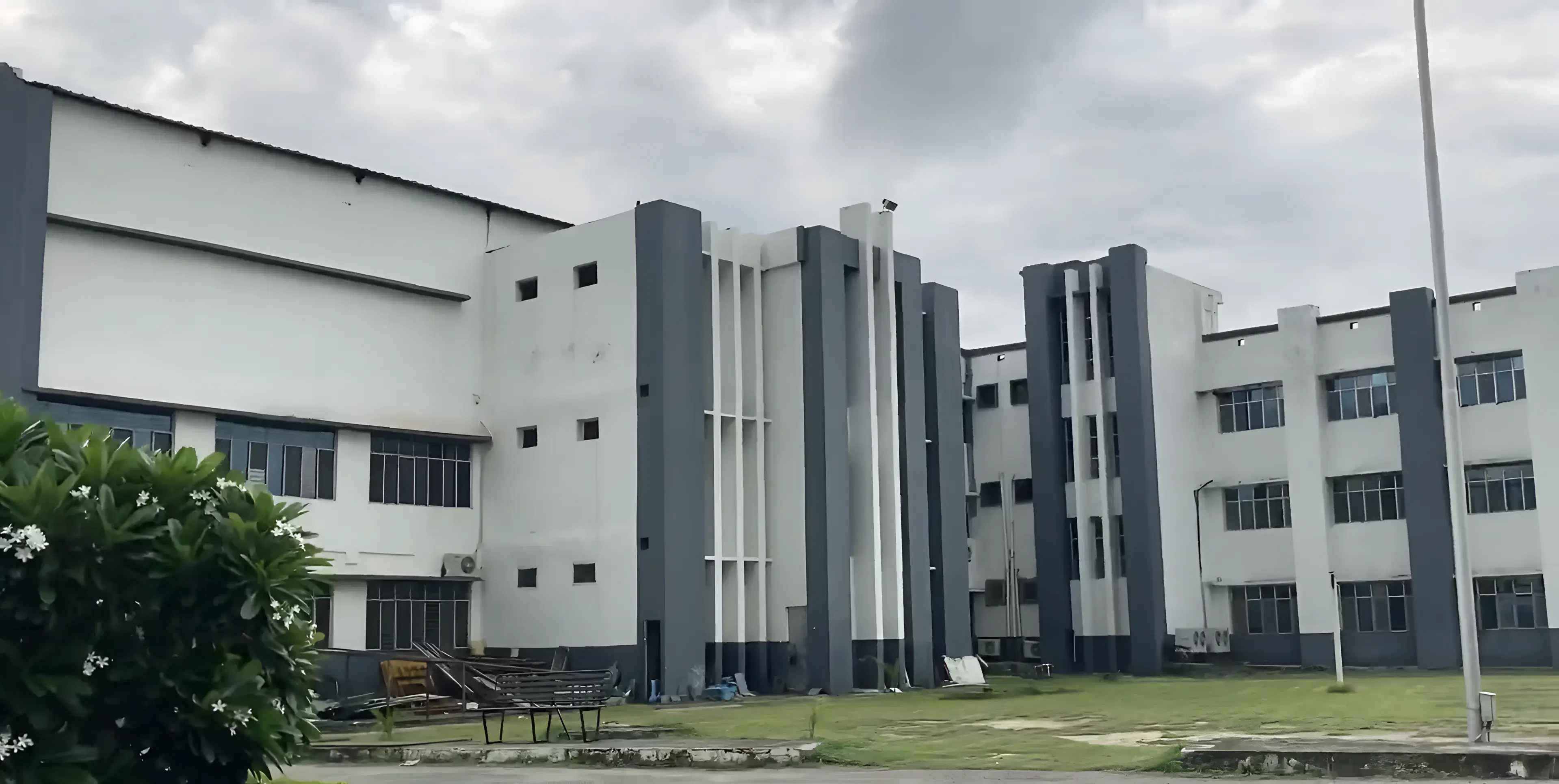 Shri Ram Murti Smarak International Business School Lucknow academic infrastrucre photo 6